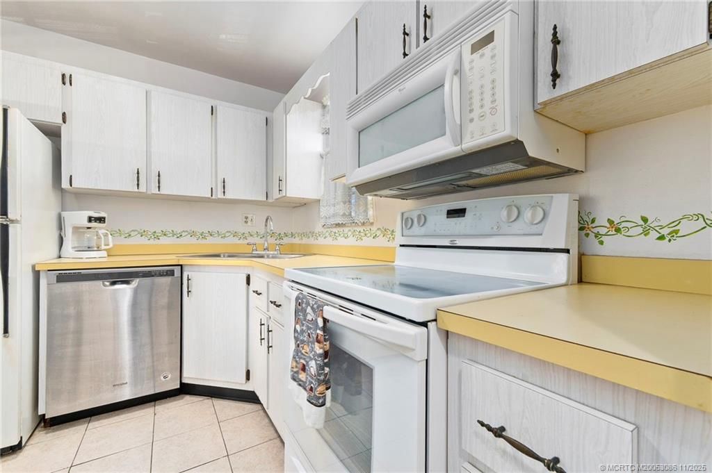 Photo of 1951 SW Palm City Road #26F, Stuart, FL 34994 (MLS # M20053086)