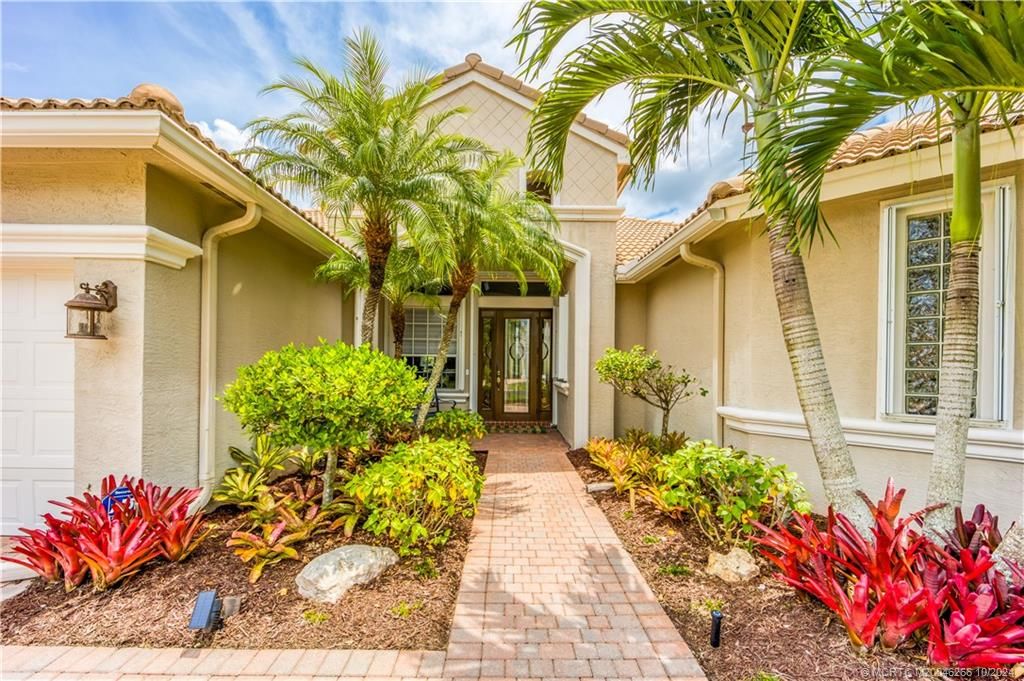 Photo of 7059 SE Sleepy Hollow Lane, Stuart, FL 34997 (MLS # M20046266)