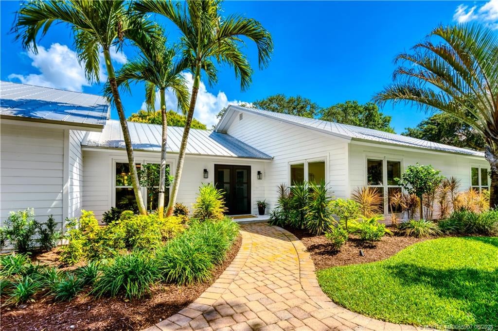 Photo of 10 Ridgeland Drive, Stuart, FL 34996 (MLS # M20055907)