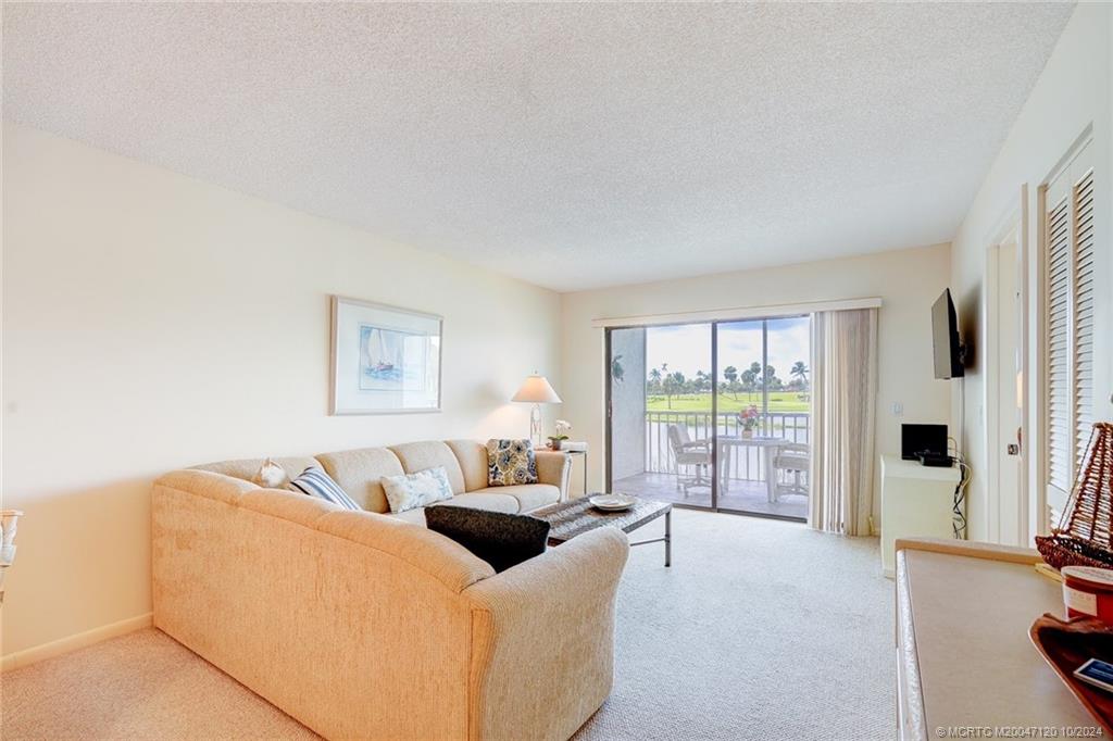 Stuart, Florida 34996, United States, 2 Bedrooms Bedrooms, ,2 BathroomsBathrooms,Residential,Active,40124