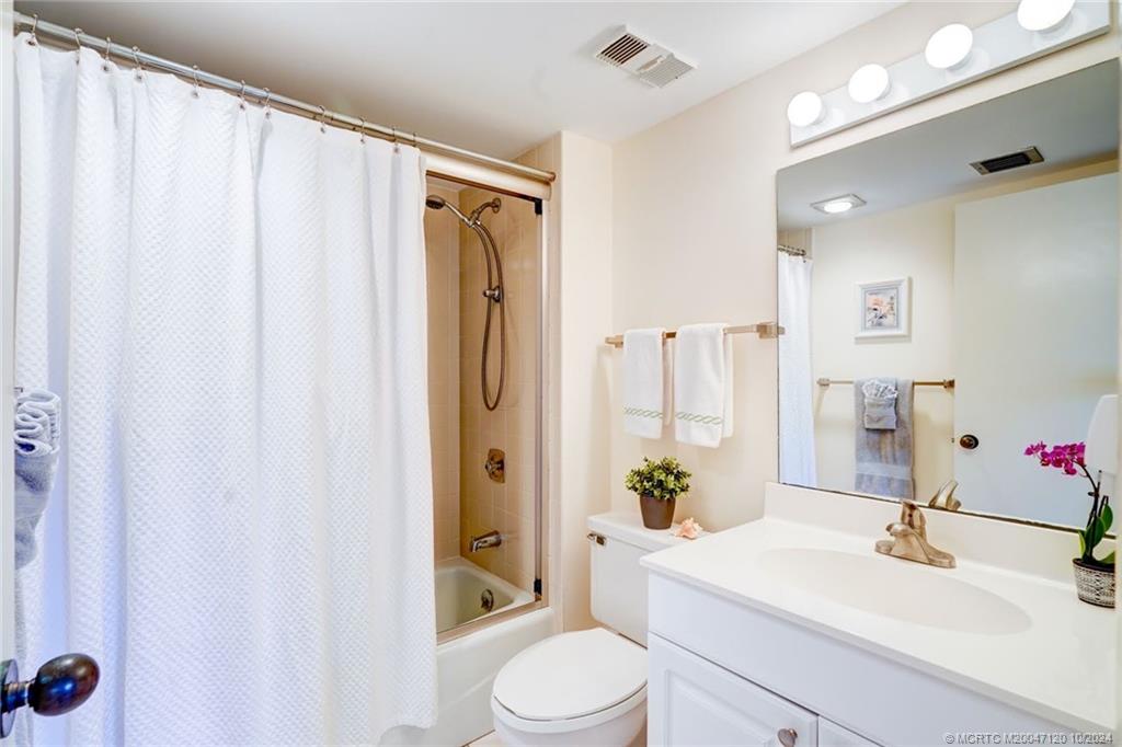 Stuart, Florida 34996, United States, 2 Bedrooms Bedrooms, ,2 BathroomsBathrooms,Residential,Active,40124