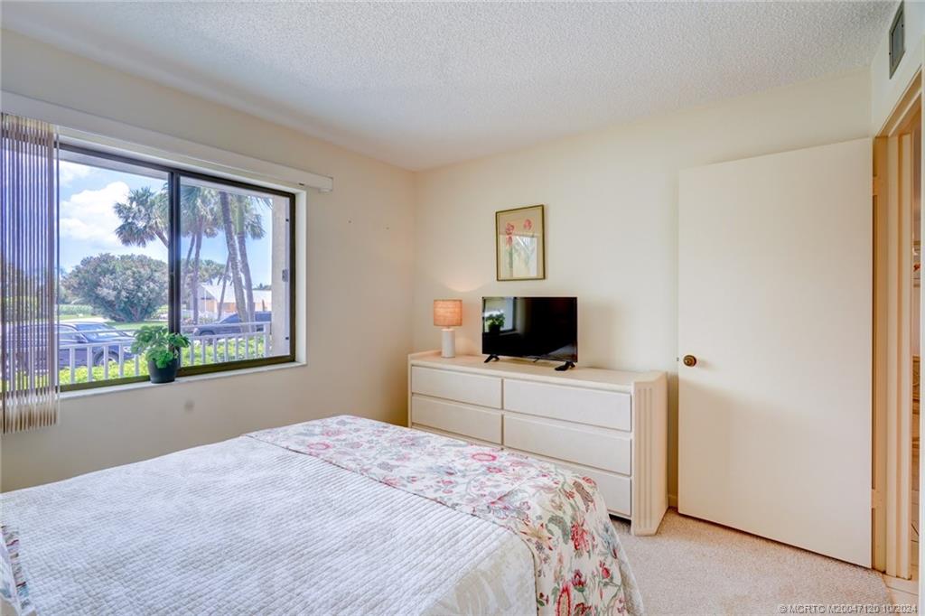 Stuart, Florida 34996, United States, 2 Bedrooms Bedrooms, ,2 BathroomsBathrooms,Residential,Active,40124