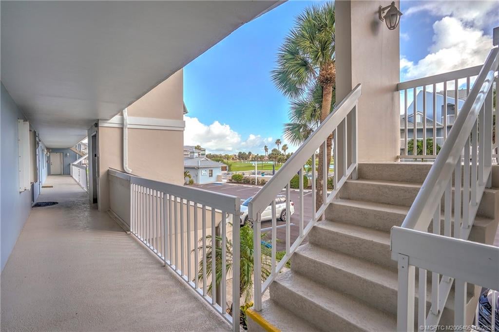 10 NE Plantation Road 101