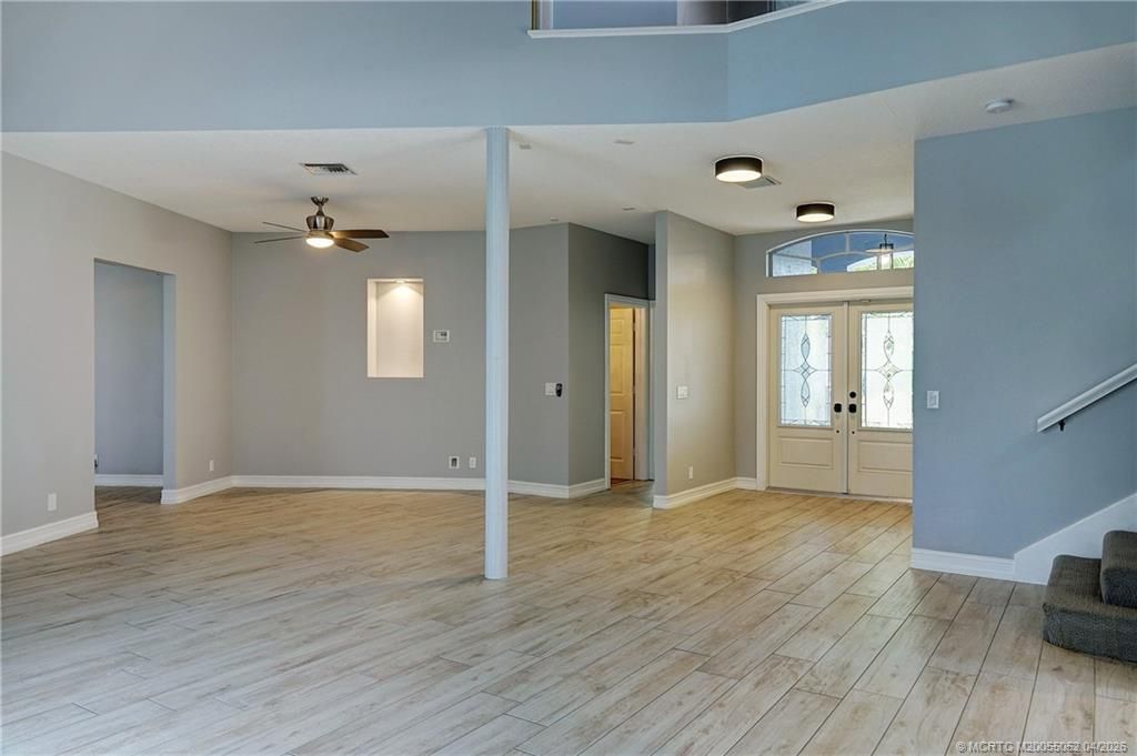 Photo of 18421 Lake Bend Drive, Jupiter, FL 33458 (MLS # M20055052)