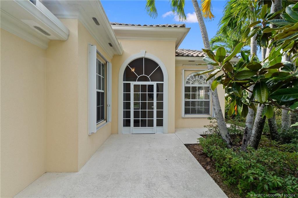 Hobe Sound, Florida 33455, United States, 3 Bedrooms Bedrooms, ,2 BathroomsBathrooms,Residential,Pending,39221