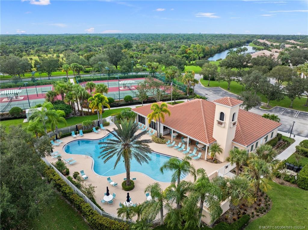 Hobe Sound, Florida 33455, United States, 3 Bedrooms Bedrooms, ,2 BathroomsBathrooms,Residential,Pending,39221