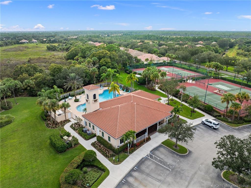 Hobe Sound, Florida 33455, United States, 3 Bedrooms Bedrooms, ,2 BathroomsBathrooms,Residential,Pending,39221