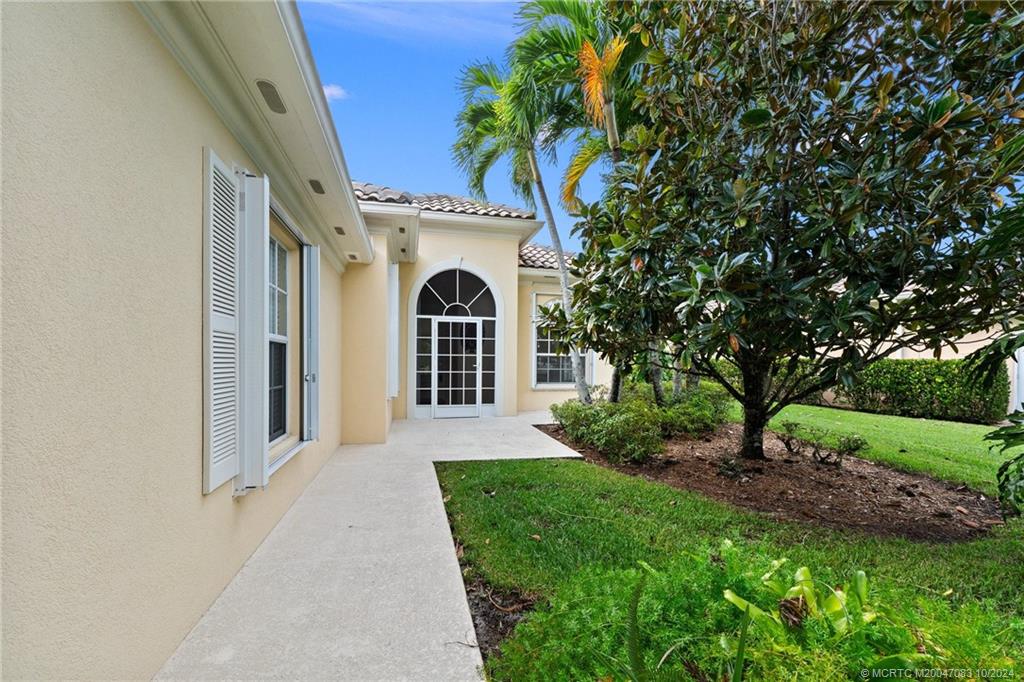 Hobe Sound, Florida 33455, United States, 3 Bedrooms Bedrooms, ,2 BathroomsBathrooms,Residential,Pending,39221