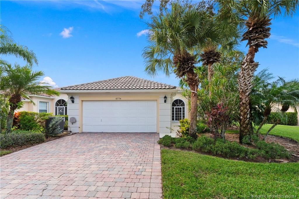 Photo of 8774 SE Retreat Drive, Hobe Sound, FL 33455 (MLS # M20047083)