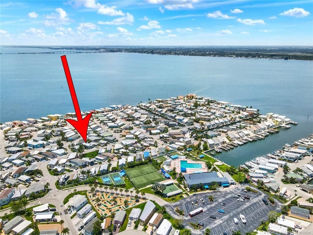 Photo of 997 Nettles Boulevard, Jensen Beach, FL 34957 (MLS # M20056138)