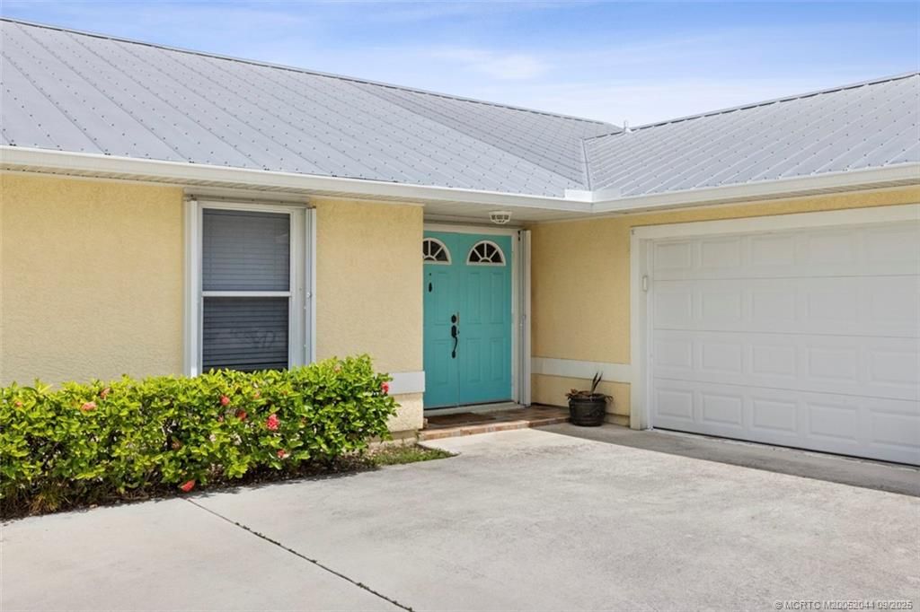 Photo of 2004 NE Acapulco Drive, Jensen Beach, FL 34957 (MLS # M20052044)