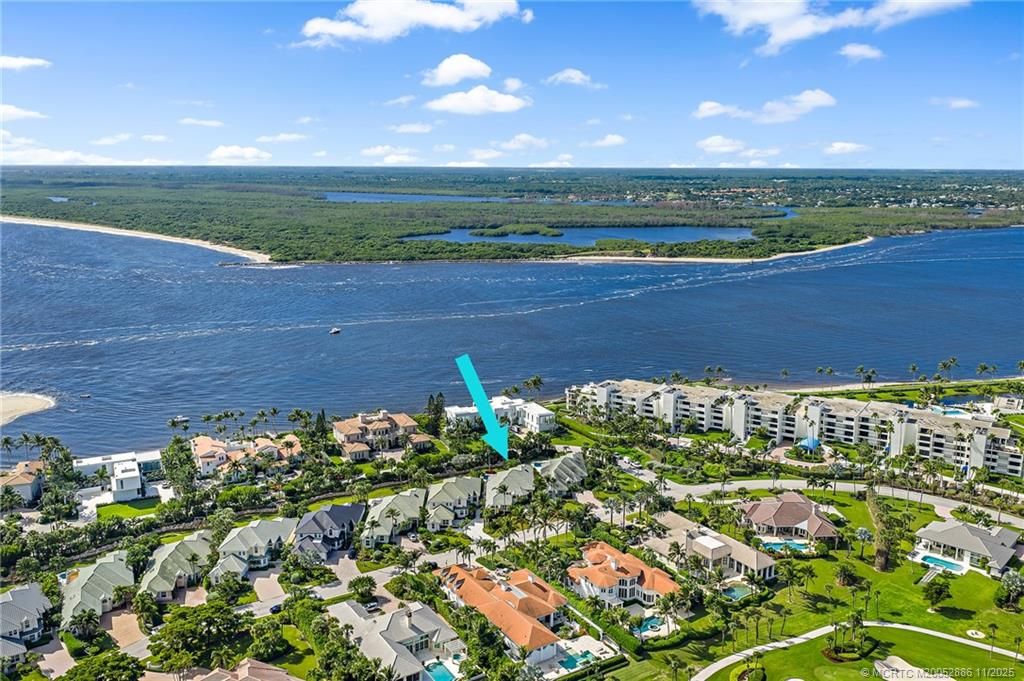 Photo of 2856 SE Dune Drive, Stuart, FL 34996 (MLS # M20052886)