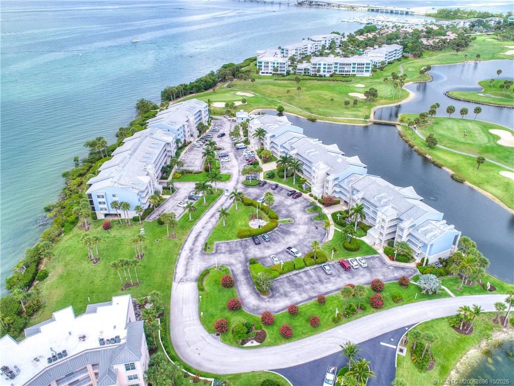 Stuart, Florida 34996, United States, 2 Bedrooms Bedrooms, ,2 BathroomsBathrooms,Residential,Active,229981