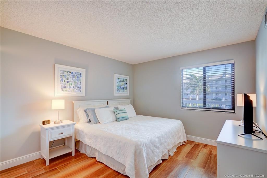 Stuart, Florida 34996, United States, 2 Bedrooms Bedrooms, ,2 BathroomsBathrooms,Residential,Active,229981