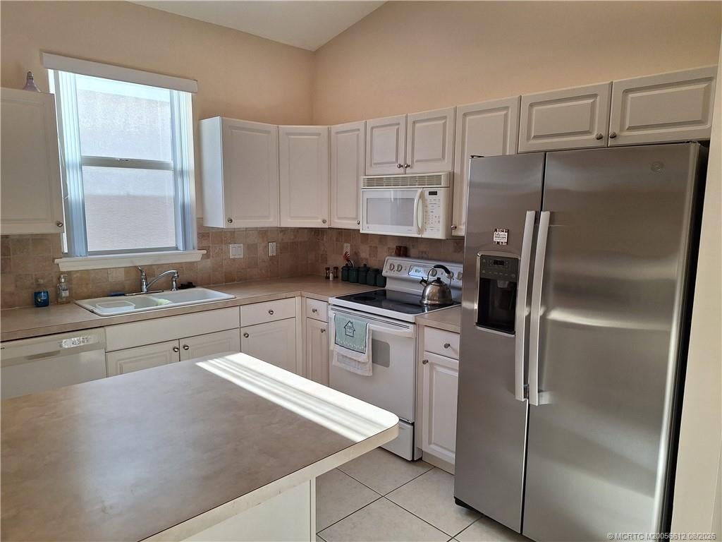 Photo of 1589 SE Tidewater Place, Stuart, FL 34997 (MLS # M20056612)