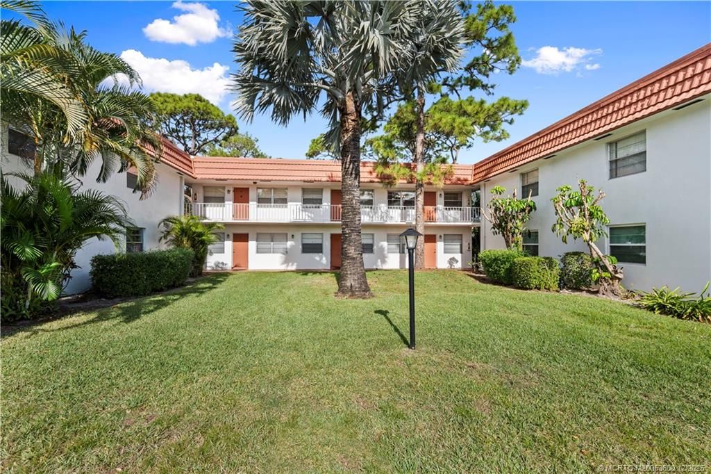 Photo of 2600 SE Ocean Boulevard #EE12, Stuart, FL 34996 (MLS # M20053600)