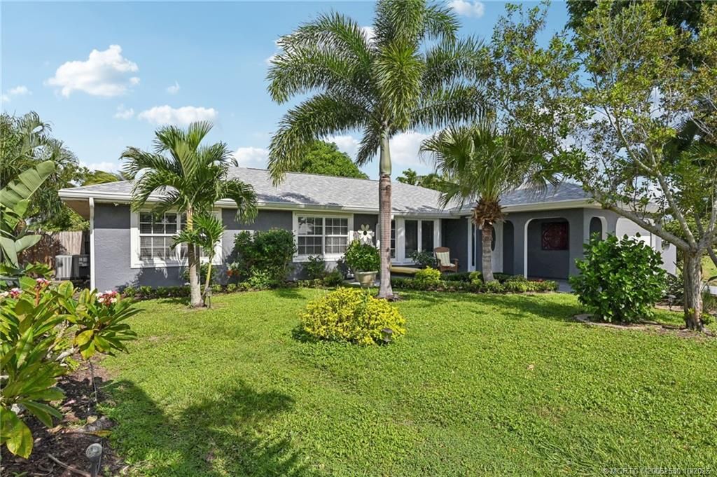 Photo of 1871 SE Wexford Court, Port Saint Lucie, FL 34952 (MLS # M20052530)