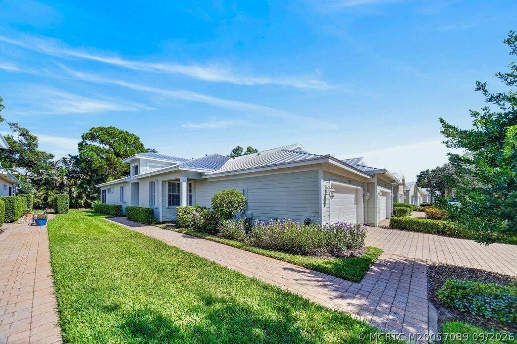 Photo of 1559 SE Tidewater Place, Stuart, FL 34997 (MLS # M20057089)
