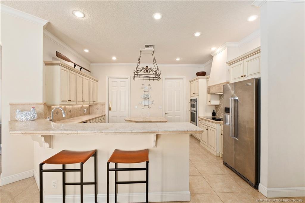 Palm City, Florida, 34990, United States, 4 Bedrooms Bedrooms, ,3 BathroomsBathrooms,Residential,Active,1735220