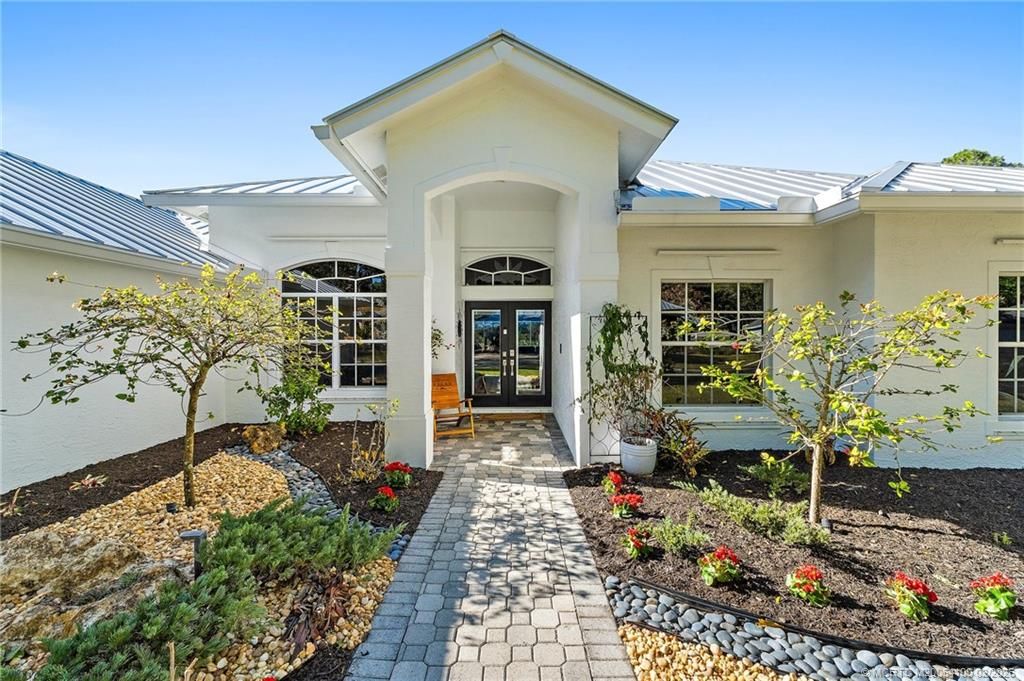 Photo of 8888 SW Fishermans Wharf Drive, Stuart, FL 34997 (MLS # M20054100)