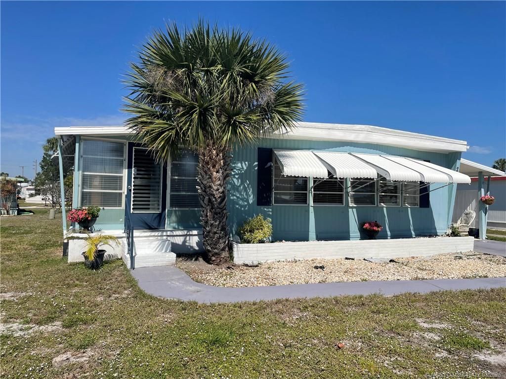 Photo of 217 SE Easy Street, Stuart, FL 34994 (MLS # M20049422)