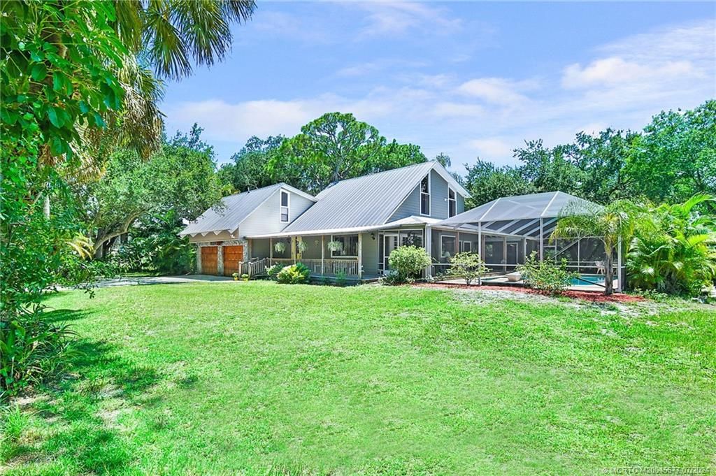 Photo of 5513 Spruce Drive, Fort Pierce, FL 34982 (MLS # M20045677)