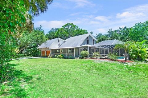 Photo of 5513 Spruce Drive, Fort Pierce, FL 34982 (MLS # M20045677)