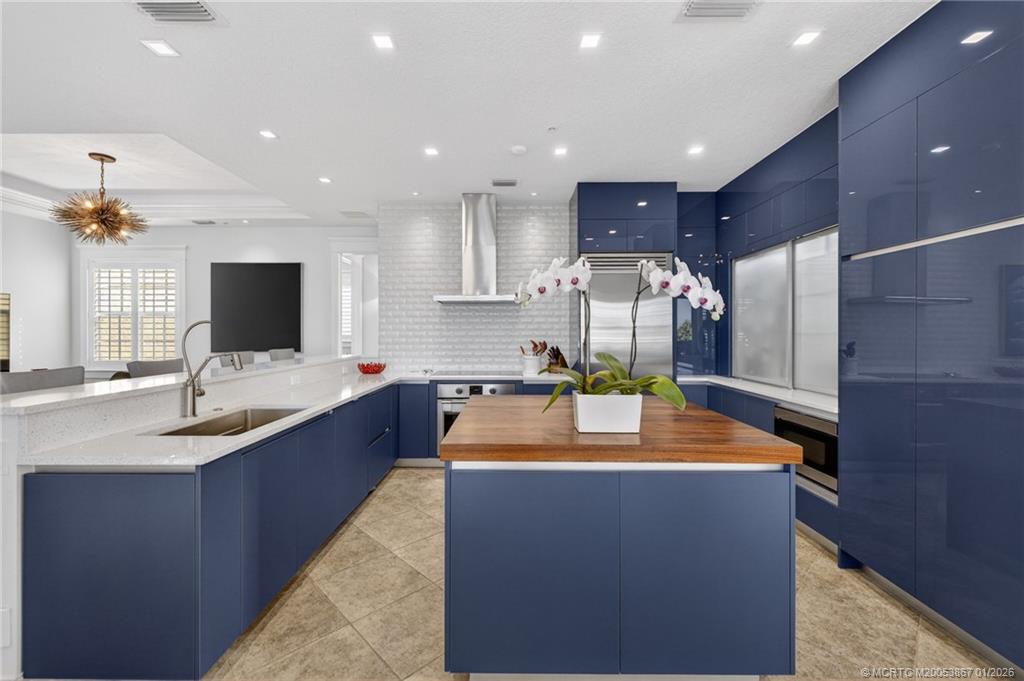 Stuart, Florida, 34994, United States, 3 Bedrooms Bedrooms, ,4 BathroomsBathrooms,Residential,Active,2011398