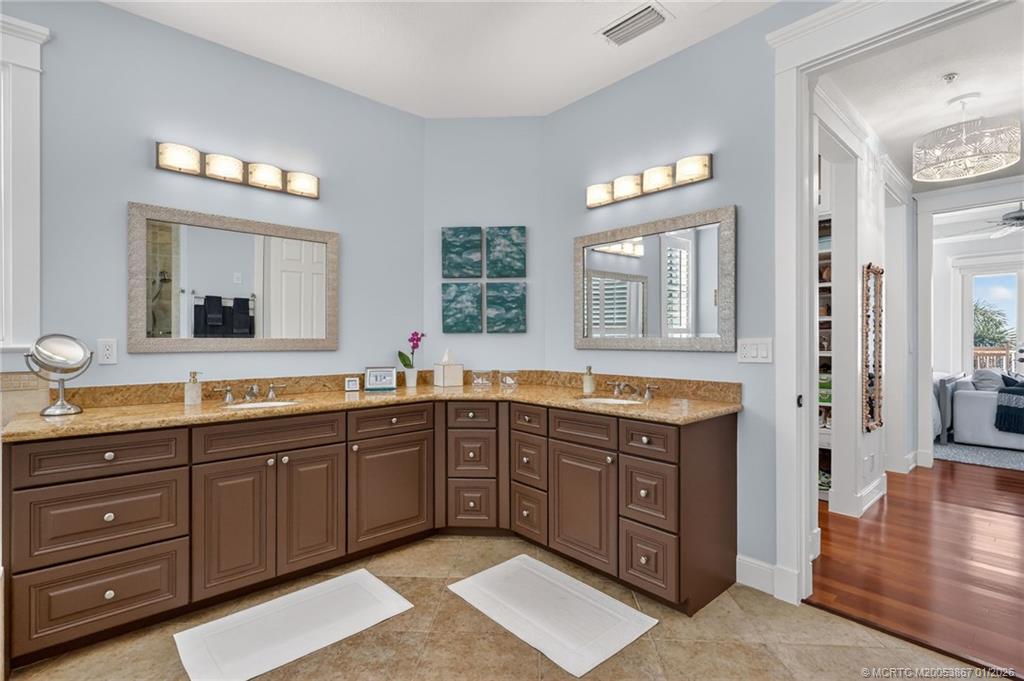 Stuart, Florida, 34994, United States, 3 Bedrooms Bedrooms, ,4 BathroomsBathrooms,Residential,Active,2011398