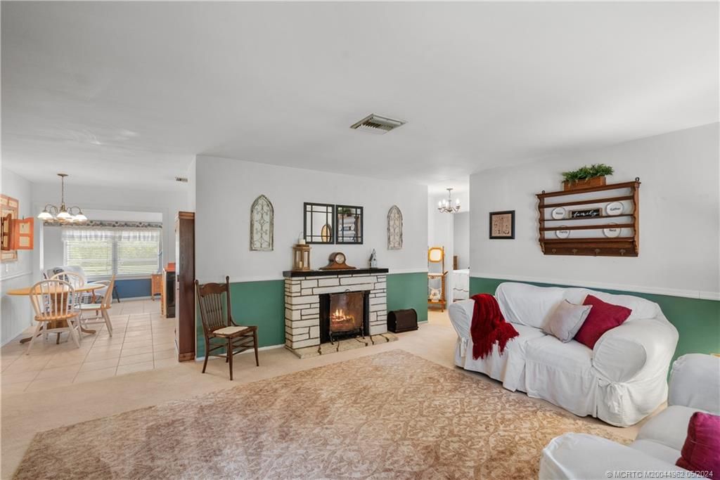 Photo of 2289 NW Sunset Boulevard, Jensen Beach, FL 34957 (MLS # M20044962)