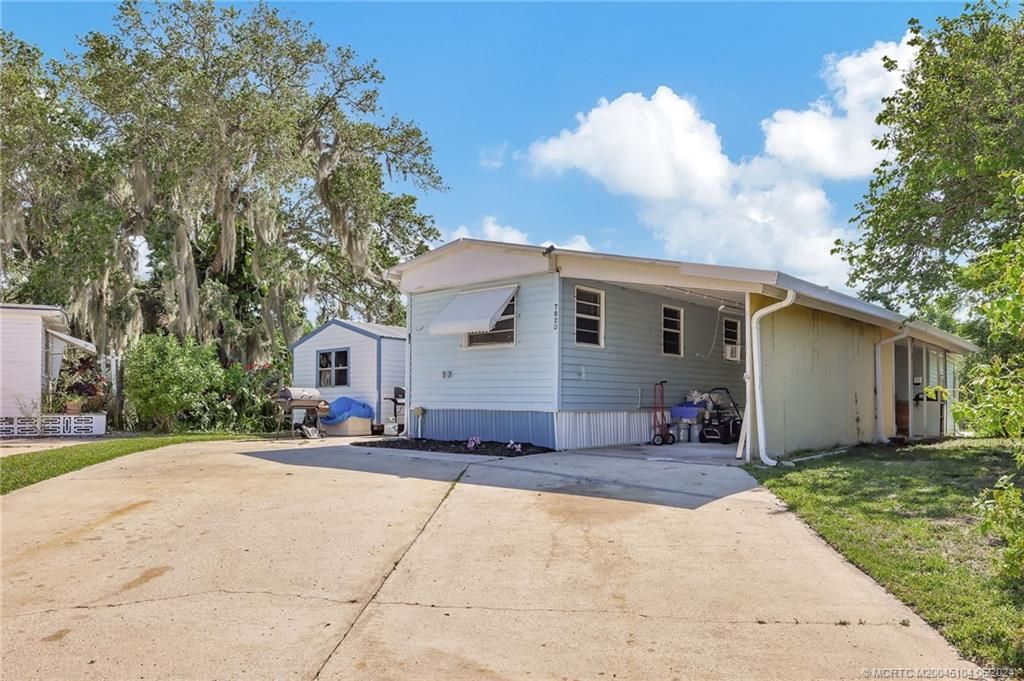 Photo of 7820 SE Fork River Drive, Stuart, FL 34997 (MLS # M20045104)