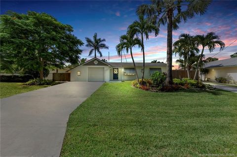 Photo of 1769 SW Dyer Point Road, Palm City, FL 34990 (MLS # M20051592)