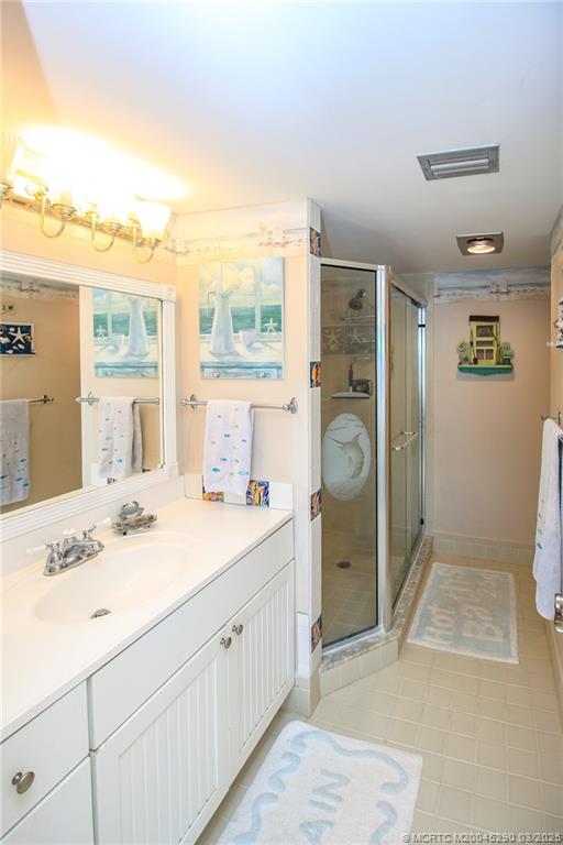 Stuart, Florida 34996, United States, 2 Bedrooms Bedrooms, ,2 BathroomsBathrooms,Residential,Active,56015