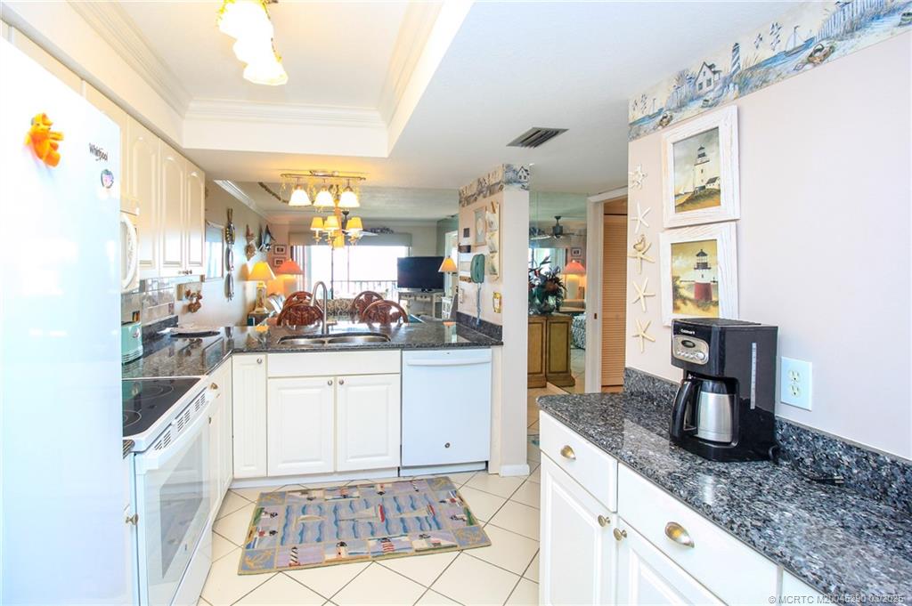 Stuart, Florida 34996, United States, 2 Bedrooms Bedrooms, ,2 BathroomsBathrooms,Residential,Active,56015