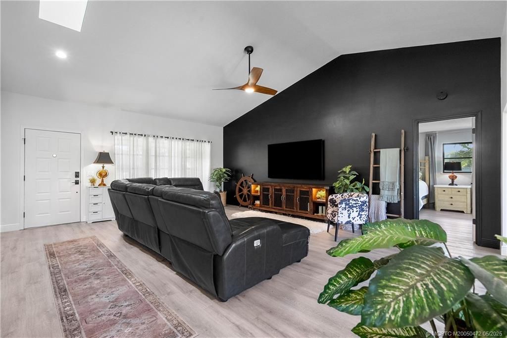 Photo of 5110 SE Hanson Circle, Stuart, FL 34997 (MLS # M20050472)