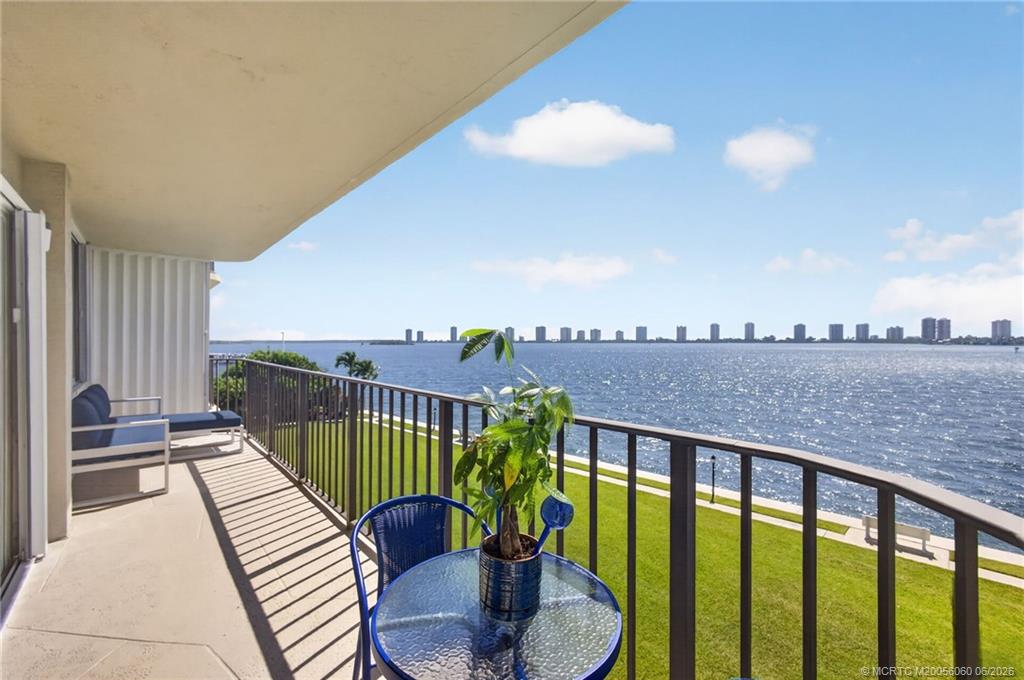801 Lake Shore Drive 302