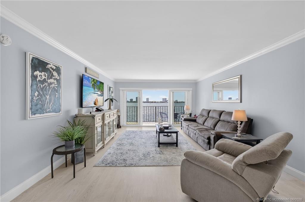 801 Lake Shore Drive 302