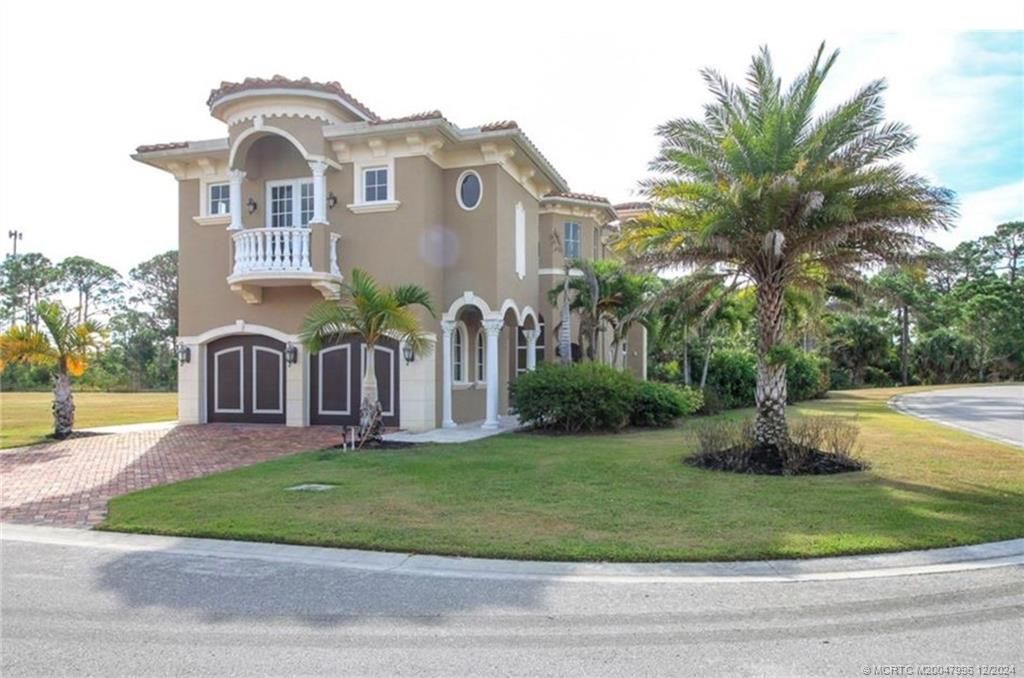 Photo of 124 SE Cortile Pinero, Port Saint Lucie, FL 34952 (MLS # M20047996)
