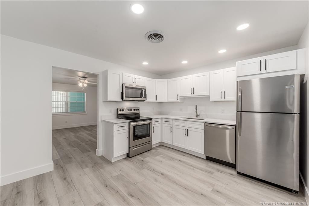Photo of 713 SE Stypmann Boulevard, Stuart, FL 34994 (MLS # M20048449)