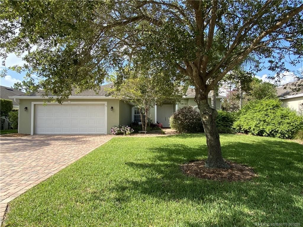Photo of 505 NW Fetterbush Way, Jensen Beach, FL 34957 (MLS # M20050775)