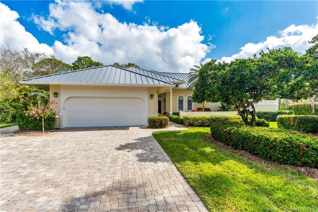 Photo of 1522 NW Buttonbush Circle, Palm City, FL 34990 (MLS # M20049008)