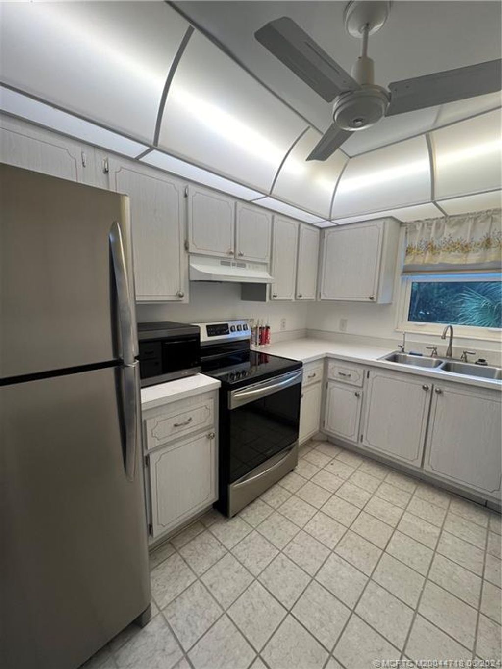 Photo of 2950 SE OCEAN Boulevard #4, Stuart, FL 34996 (MLS # M20044718)