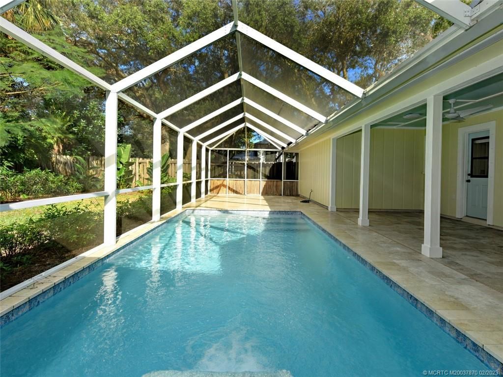 Photo of 3 Heritage Way, Sewalls Point, FL 34996 (MLS # M20037870)