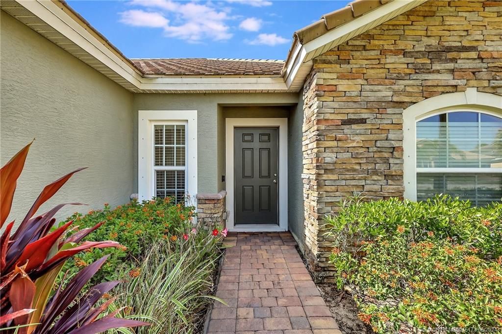 Photo of 11535 SW Halton Street, Port Saint Lucie, FL 34987 (MLS # M20045173)