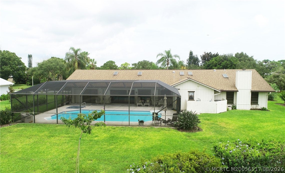 2490 NE Pinecrest Lakes Boulevard
