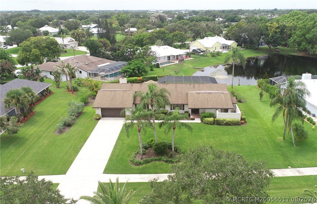 2490 NE Pinecrest Lakes Boulevard