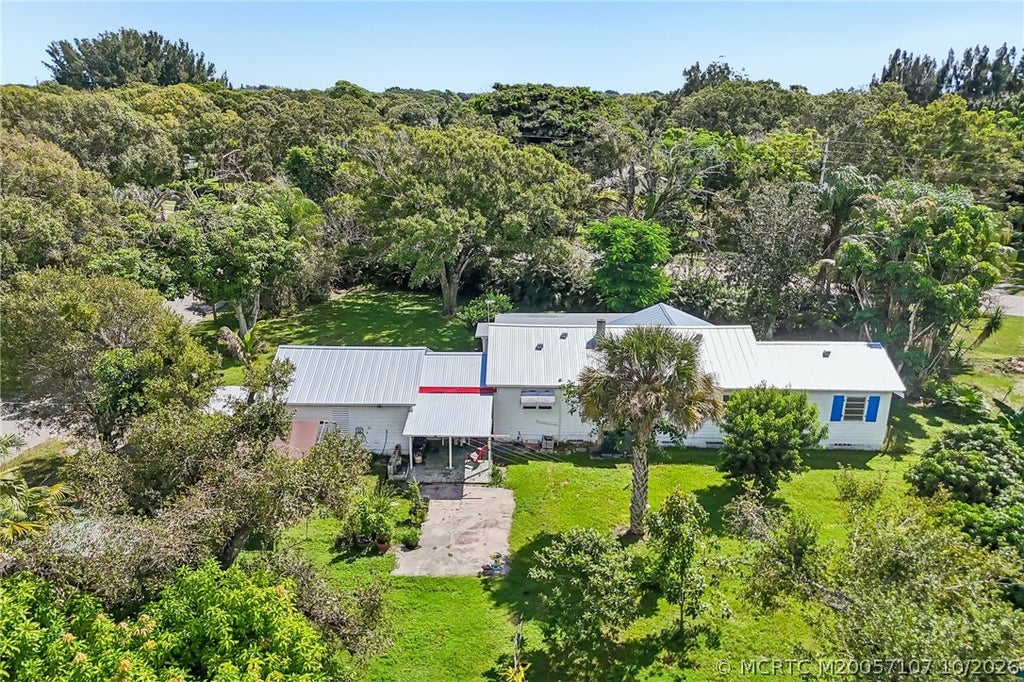 Photo of 3037 Sunrise Boulevard, Fort Pierce, FL 34982 (MLS # M20057107)