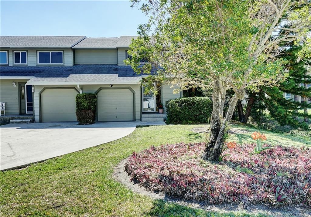 Photo of 650 NE Wax Myrtle Way, Jensen Beach, FL 34957 (MLS # M20050000)