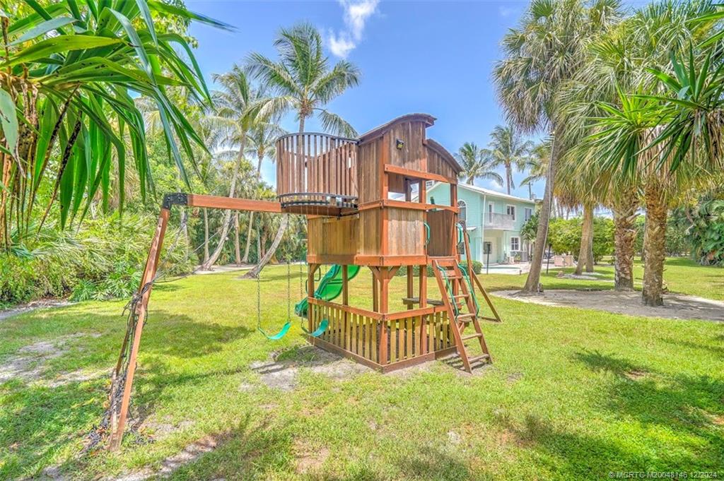 Stuart, Florida 34996, United States, 5 Bedrooms Bedrooms, ,5 BathroomsBathrooms,Residential,Active,25228