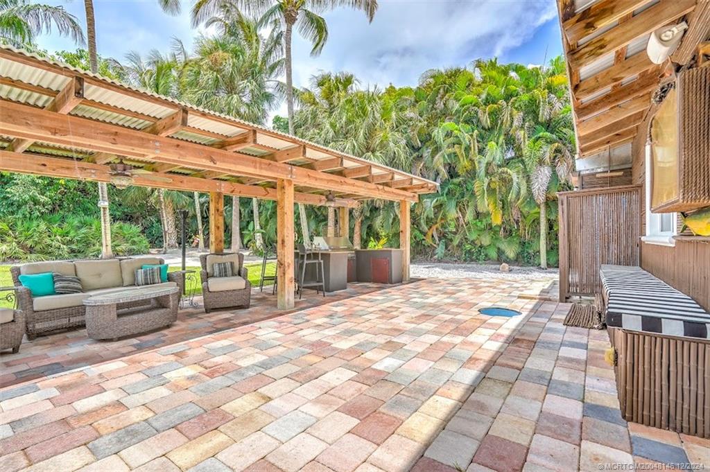 Stuart, Florida 34996, United States, 5 Bedrooms Bedrooms, ,5 BathroomsBathrooms,Residential,Active,25228